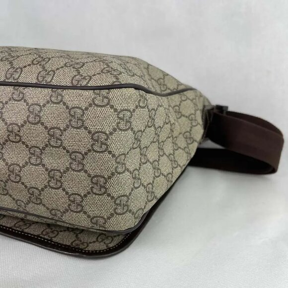 Authentic Gucci Interlocking GG Monogram Canvas Messenger Laptop Shoulder Bag 22 - Picture 2 of 9